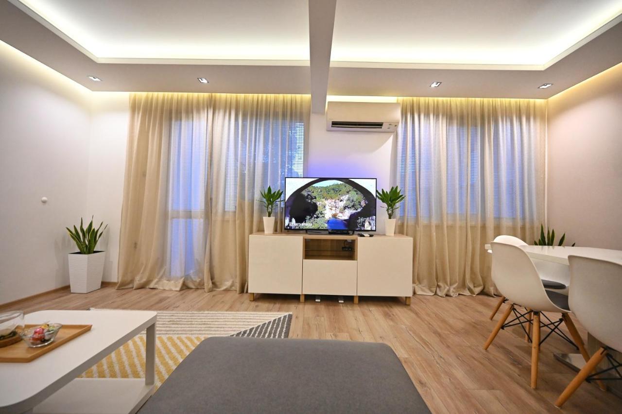 Modern Central 2-Bedroom Apartment With Parking Varna Eksteriør bilde