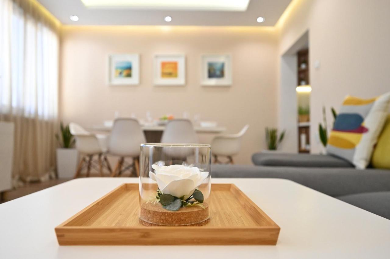 Modern Central 2-Bedroom Apartment With Parking Varna Eksteriør bilde